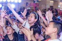 信阳"誉见格调"——音乐巨星徐誉滕和你一起购!购!购!