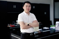 银盾斯金尹伟根:铜门行业发展迅猛 加盟需选对厂家