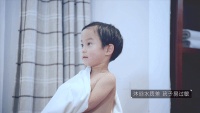 洗澡水大揭秘!水中污垢可能会影响宝宝皮肤健康