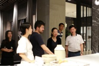 “定制宗师”姚良松与“财经女侠”叶檀高峰对话,探寻中国制造发展之道