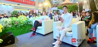 张晓龙现身成都,助阵3D无漆木门25周年无漆时尚秀