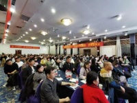 建窗帘行业时尚快销品牌,如鱼得水软装加盟溢彩新品发布引风潮!