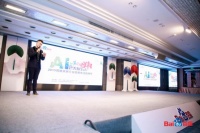 实力加冕!新豪轩门窗荣膺百度“2019门窗行业创新品牌”