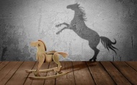 精读7个家居企业疫情变革案例:上“线”拯救销售是重点?