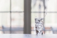 沁园商用净水机,解决企业饮水安全问题