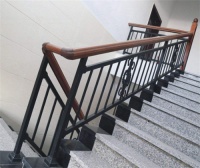 楼梯扶手多少钱一米 楼梯扶手材质有哪些