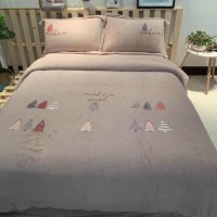 中高端定位,伊万斯床上用品向知名品牌迈进