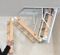 折叠楼梯怎么使用 折叠楼梯如何选择