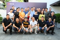 感受“后浪”的感受——森林之星文化地板董事长  徐伟