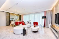 苏宁首家县级家电+家具店开业了，还有戏吗？