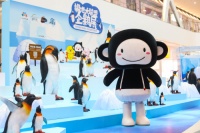 极地大联盟企鹅展启幕 “叮叮大家族”携超萌企鹅亮相新天地