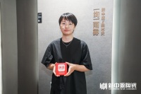 中国设计星刘弯弯：年轻设计师要不停地表达