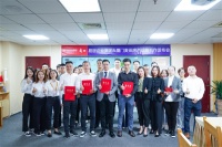 布局新房服务领域 厦门麦田房产与易居签订战略合