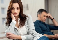 82年属狗男婚姻不顺为什么 82年属狗男和什么属相最配