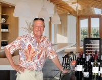 任凭时光流转！HCK哈士奇红酒柜为您甄藏美酒