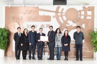 并肩前行，攻克时艰：格兰父子积极抗“疫”在路上