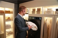 欧洲现“新物种”！卡萨帝中子和美亮相IFA