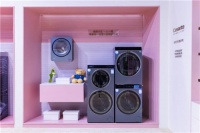 破解洗衣机异味细菌难题，卡萨帝发明可换新风洗衣机