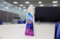 电视反光伤眼?卡萨帝“护眼科技”斩获年度创新先锋奖