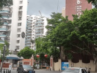 “92.55平方米两房两厅,挂牌价1300万元”,深圳部分热门学区房开始涨价了