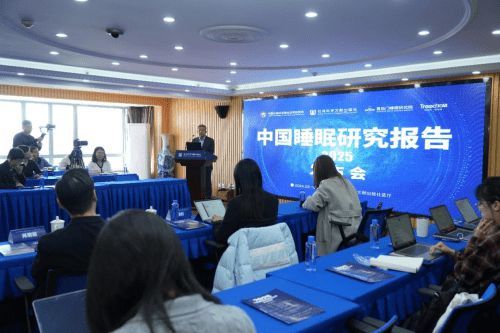 喜临门与清华联手布局睡眠科技赛道，掀起“AI陪伴”睡眠革命