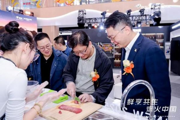 高端全场景厨电X系列重磅登场 方太京东共绘烟火中国厨居生活蓝图