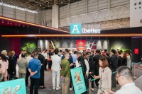 818东莞国际设计周,Aibetter爱贝特法拉利不锈钢橱柜燃爆全场,火爆出圈!