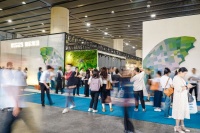 CIFF广州开幕首日直击： 迪欧集团“破茧”登场，新品牌迪欧S成全场焦点